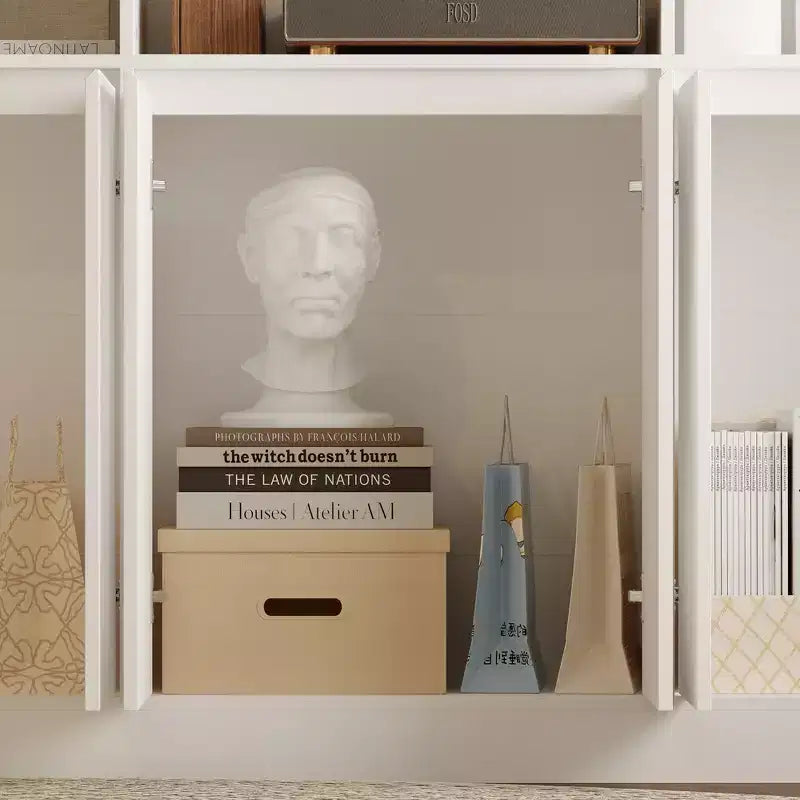 Libreria Grande Bianca - Spazio Generoso per i Libri in un Design Minimalista